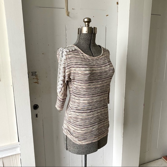 I.N. San Francisco Neutral Heathered Lace Insert Ruched Knit Sweater Top - Picture 4 of 14